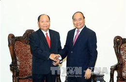 Thủ tướng Nguyễn Xuân Phúc tiếp Bộ trưởng Nội vụ Lào 